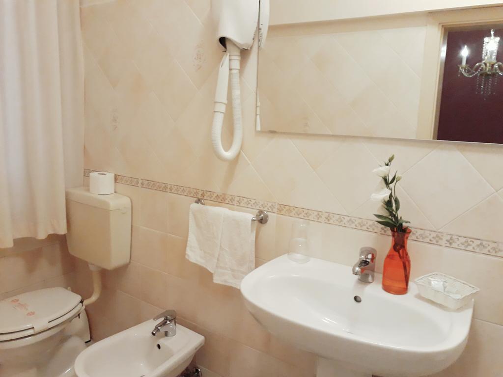 Hotel Helvetia Milano Marittima Zewnętrze zdjęcie